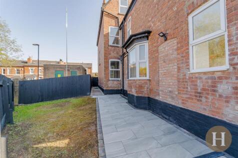 Hadleigh Estate Agents-21.jpg