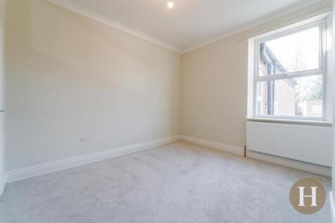 Hadleigh Estate Agents-30.jpg
