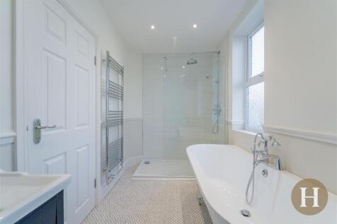 Hadleigh Estate Agents-39.jpg