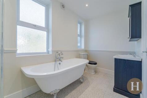 Hadleigh Estate Agents-37.jpg