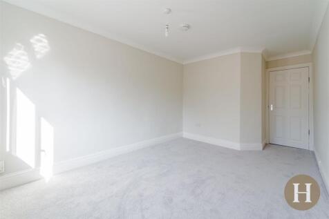 Hadleigh Estate Agents-36.jpg