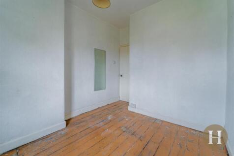Hadleigh Estate Agents-18.jpg