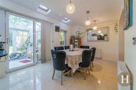 Hadleigh Estate Agents-10.jpg