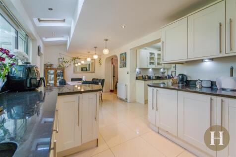 Hadleigh Estate Agents-13.jpg