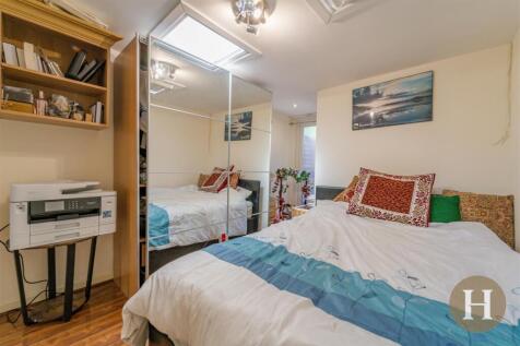 Hadleigh Estate Agents-27.jpg