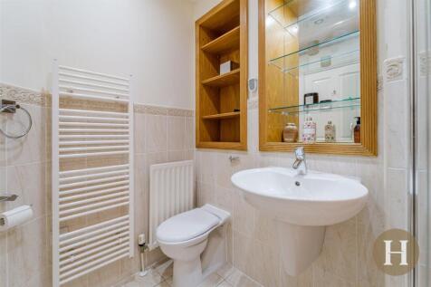 Hadleigh Estate Agents-32.jpg