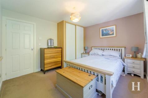 Hadleigh Estate Agents-29.jpg