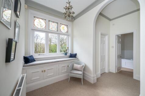First floor landing