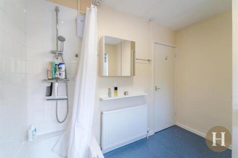 Hadleigh Estate Agents-25.jpg