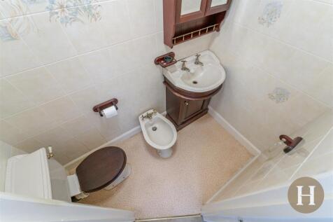 Shower Room/ WC