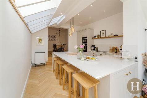 Hadleigh Estate Agents-16.jpg