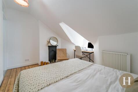 Hadleigh Estate Agents-68.jpg