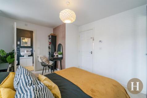 Hadleigh Estate Agents-28.jpg