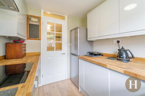 Hadleigh Estate Agents-8.jpg