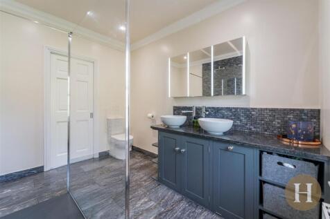 Hadleigh Estate Agents-14.jpg