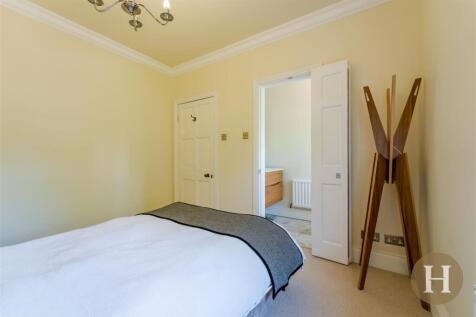Hadleigh Estate Agents-3.jpg
