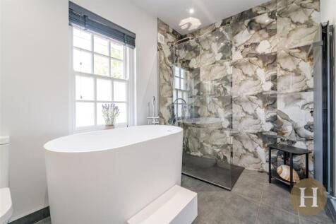 Hadleigh Estate Agents-16.jpg