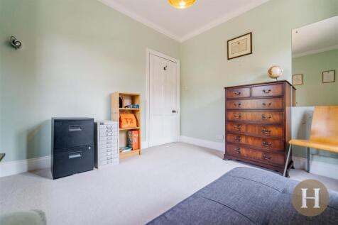 Hadleigh Estate Agents-26.jpg