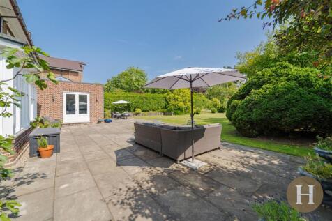 Hadleigh Estate Agents-64.jpg