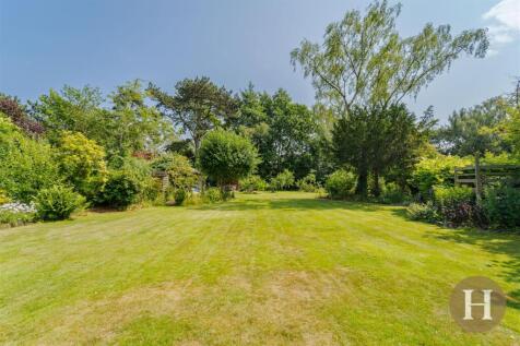 Hadleigh Estate Agents-67.jpg