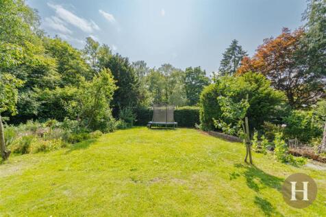 Hadleigh Estate Agents-70.jpg