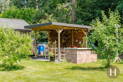 Hadleigh Estate Agents-98.jpg