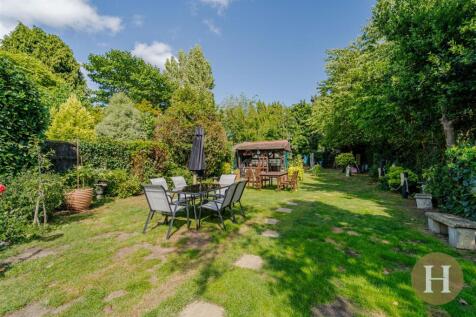 Hadleigh Estate Agents-50.jpg