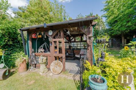 Hadleigh Estate Agents-51.jpg