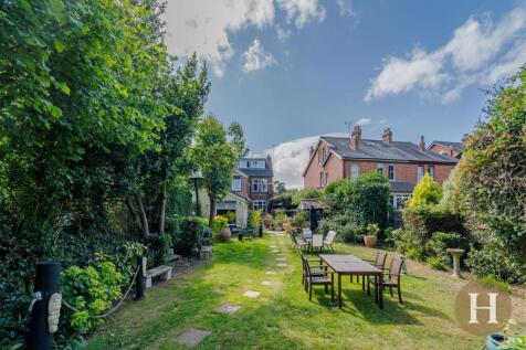 Hadleigh Estate Agents-53.jpg