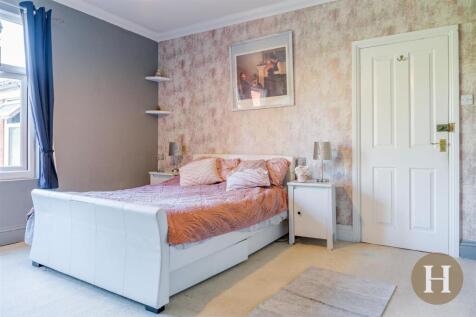 Hadleigh Estate Agents-69.jpg