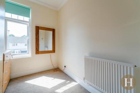 Hadleigh Estate Agents-21.jpg