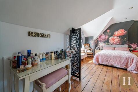 Hadleigh Estate Agents-36.jpg