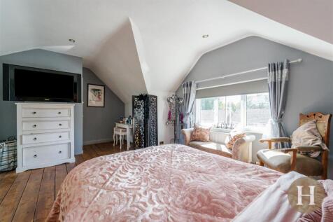Hadleigh Estate Agents-40.jpg