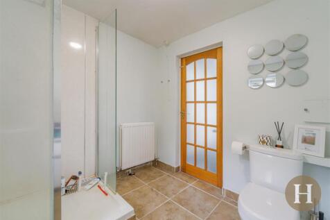 Hadleigh Estate Agents-19.jpg