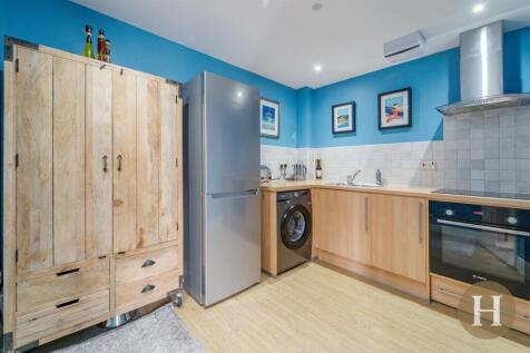 Hadleigh Estate Agents-10.jpg