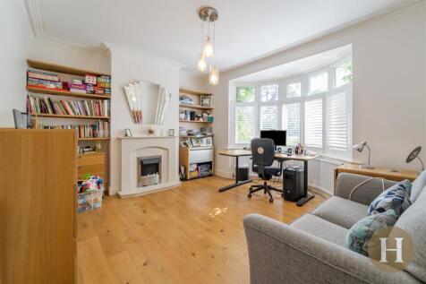 Hadleigh Estate Agents-2.jpg