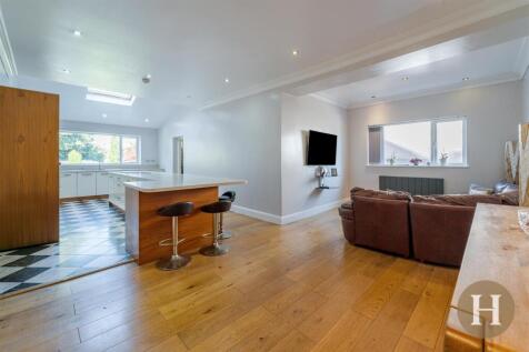 Hadleigh Estate Agents-10.jpg