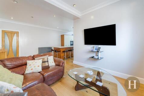Hadleigh Estate Agents-13.jpg