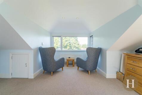Hadleigh Estate Agents-50.jpg