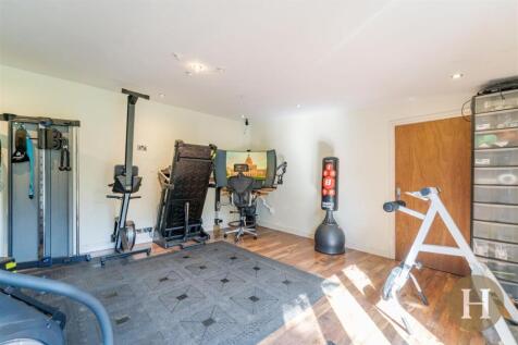 Hadleigh Estate Agents-65.jpg