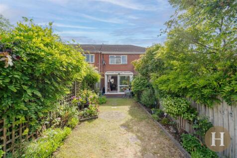 Garden/ Garage