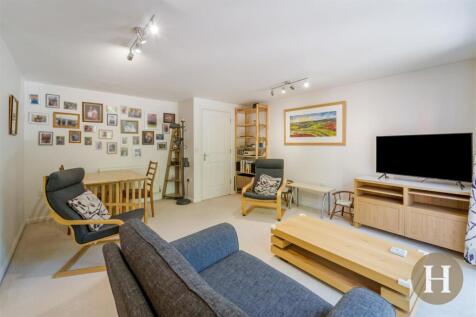 Hadleigh Estate Agents-15.jpg