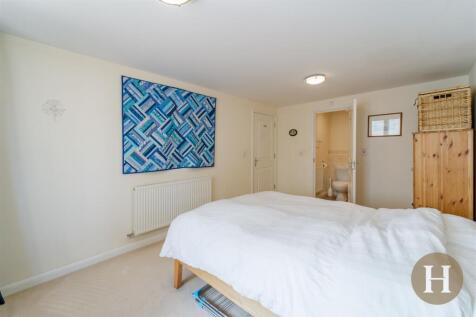 Hadleigh Estate Agents-3.jpg