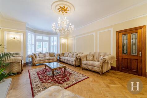 Hadleigh Estate Agents-3.jpg