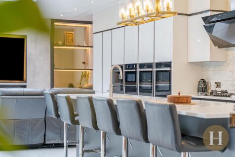 Hadleigh Estate Agents-112.jpg