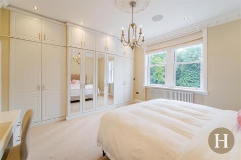 Hadleigh Estate Agents-39.jpg