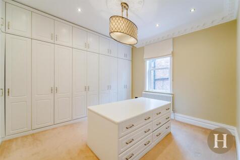 Hadleigh Estate Agents-40.jpg