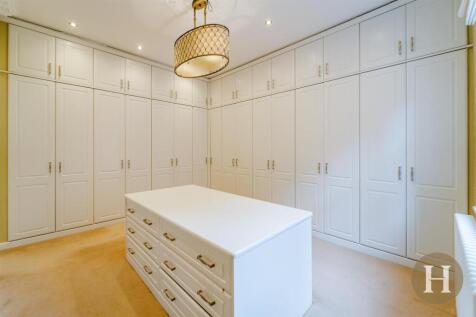 Hadleigh Estate Agents-41.jpg
