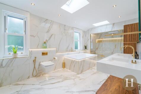 Hadleigh Estate Agents-60.jpg