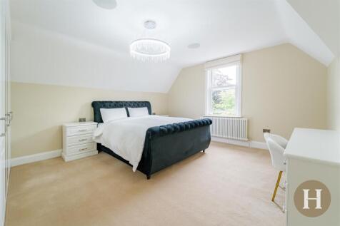 Hadleigh Estate Agents-72.jpg